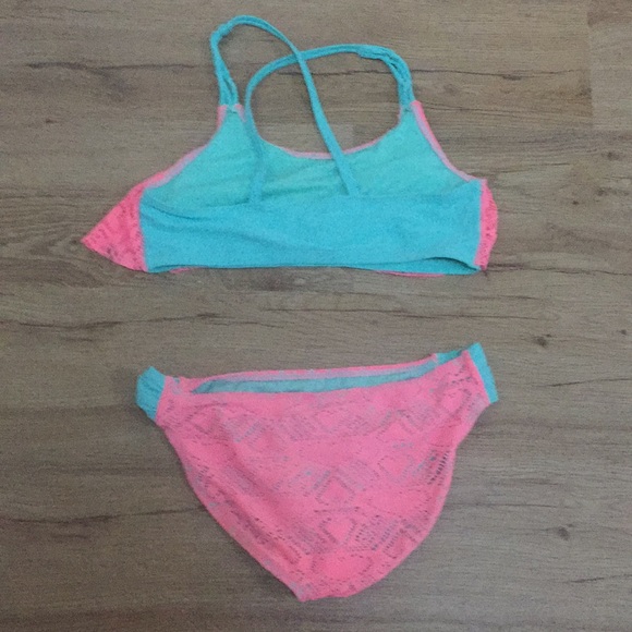 Bathing suit - Picture 2 of 4